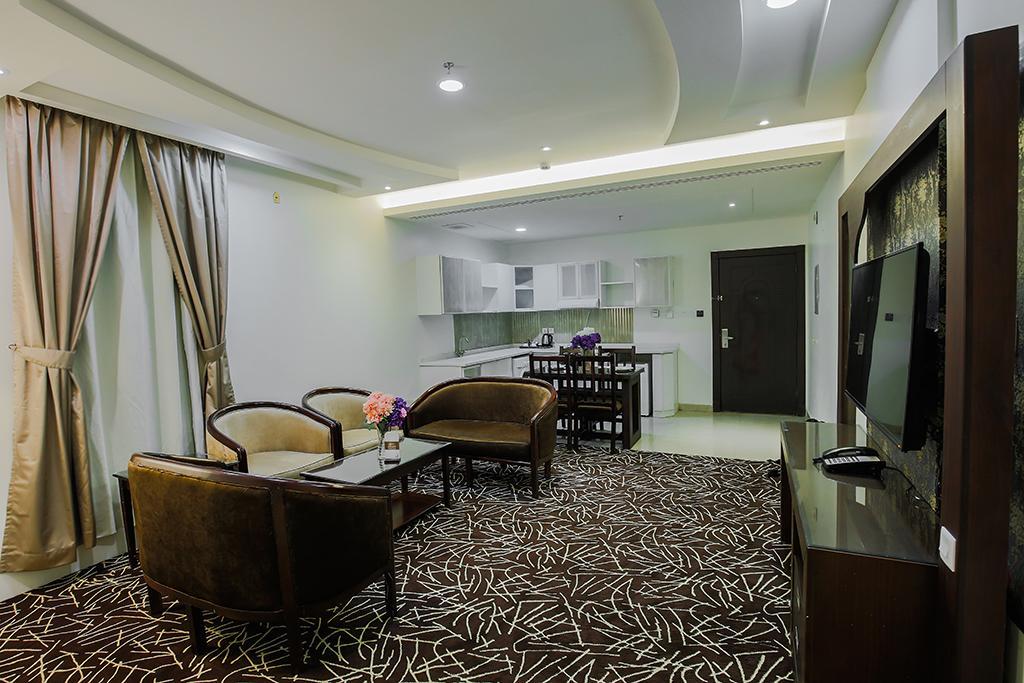 Rest Night Serviced Apartments- Alhamra 리야드 객실 사진 Suite