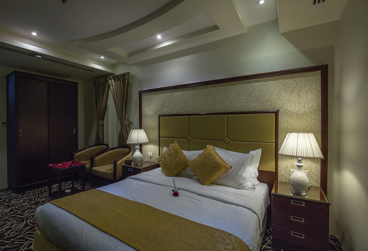 Rest Night Serviced Apartments- Alhamra 리야드 외부 사진 A bedroom at the hotel